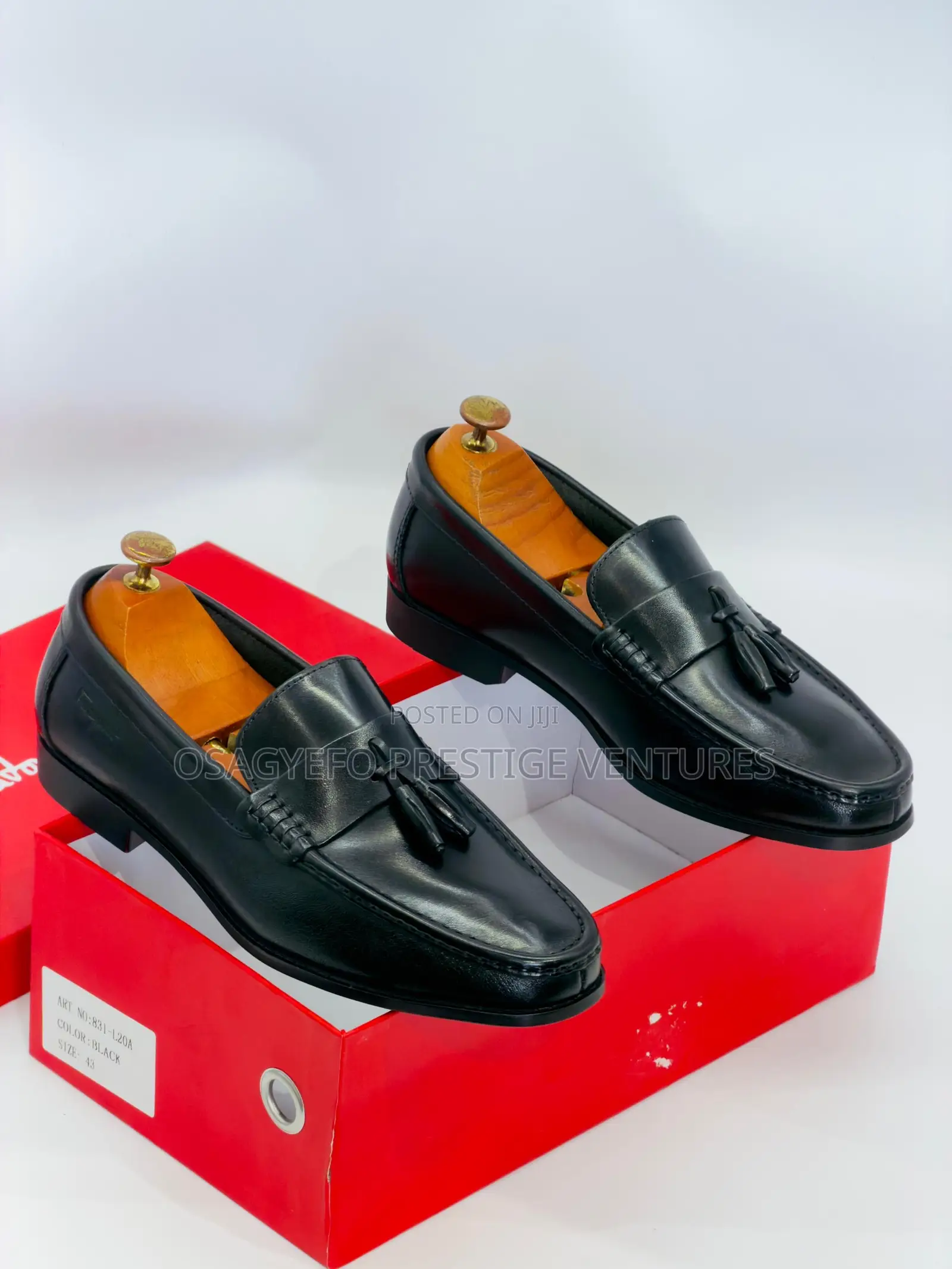Premium Leather Ferraganmo Shoe Black