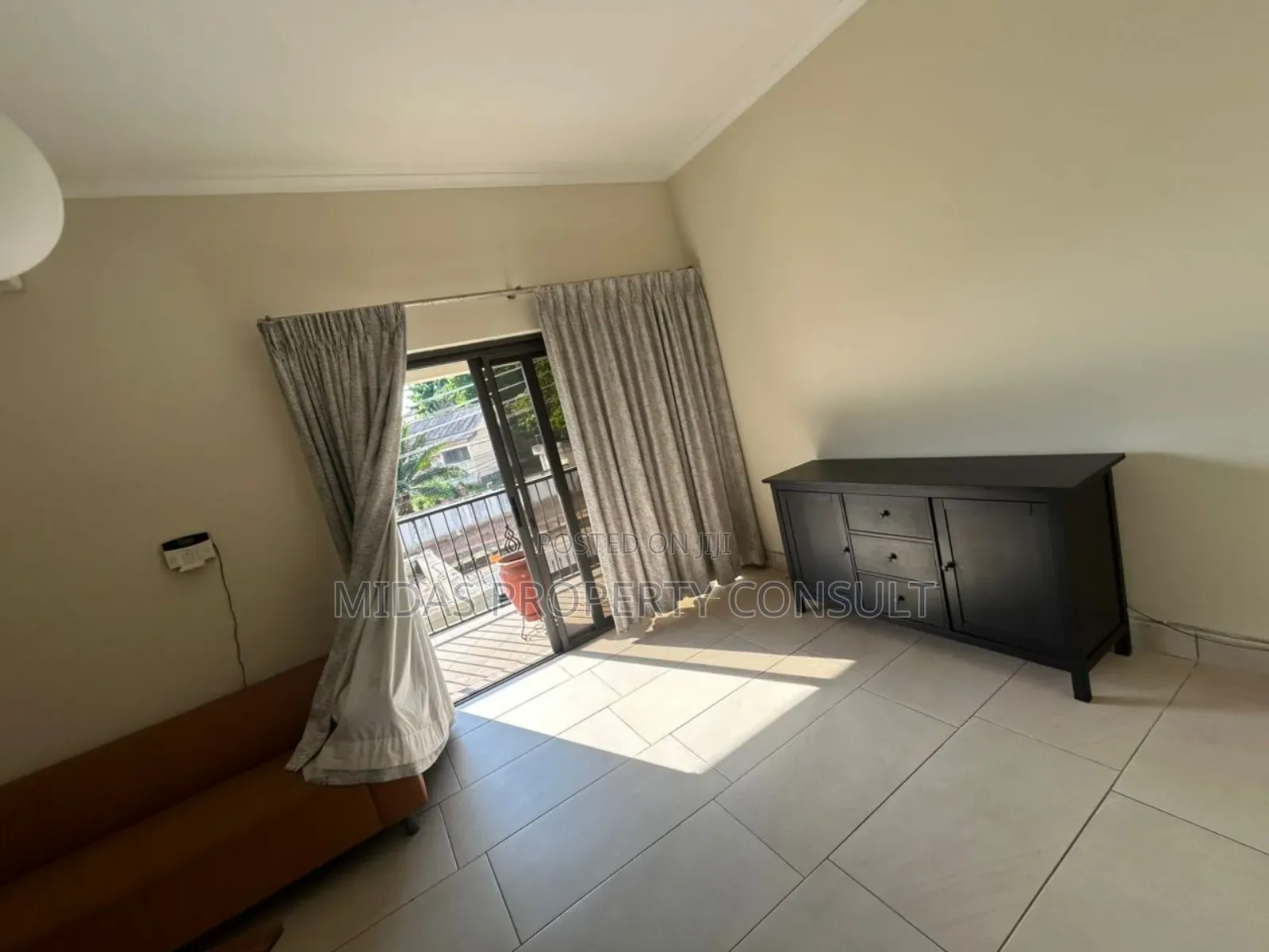 Furnished 4bdrm Townhouse / Terrace in Cantonment, US Embassy Area
