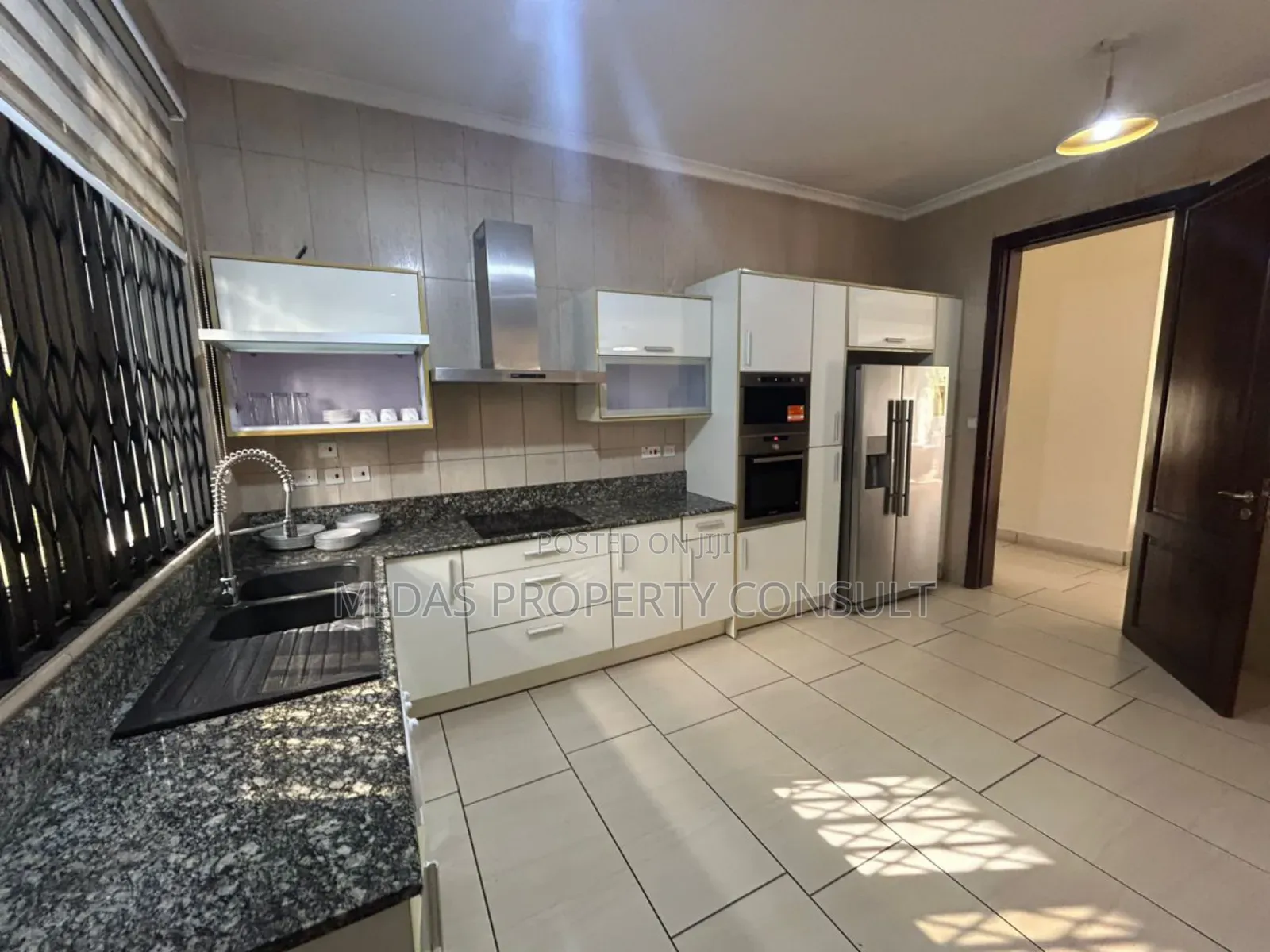 Furnished 4bdrm Townhouse / Terrace in Cantonment, US Embassy Area