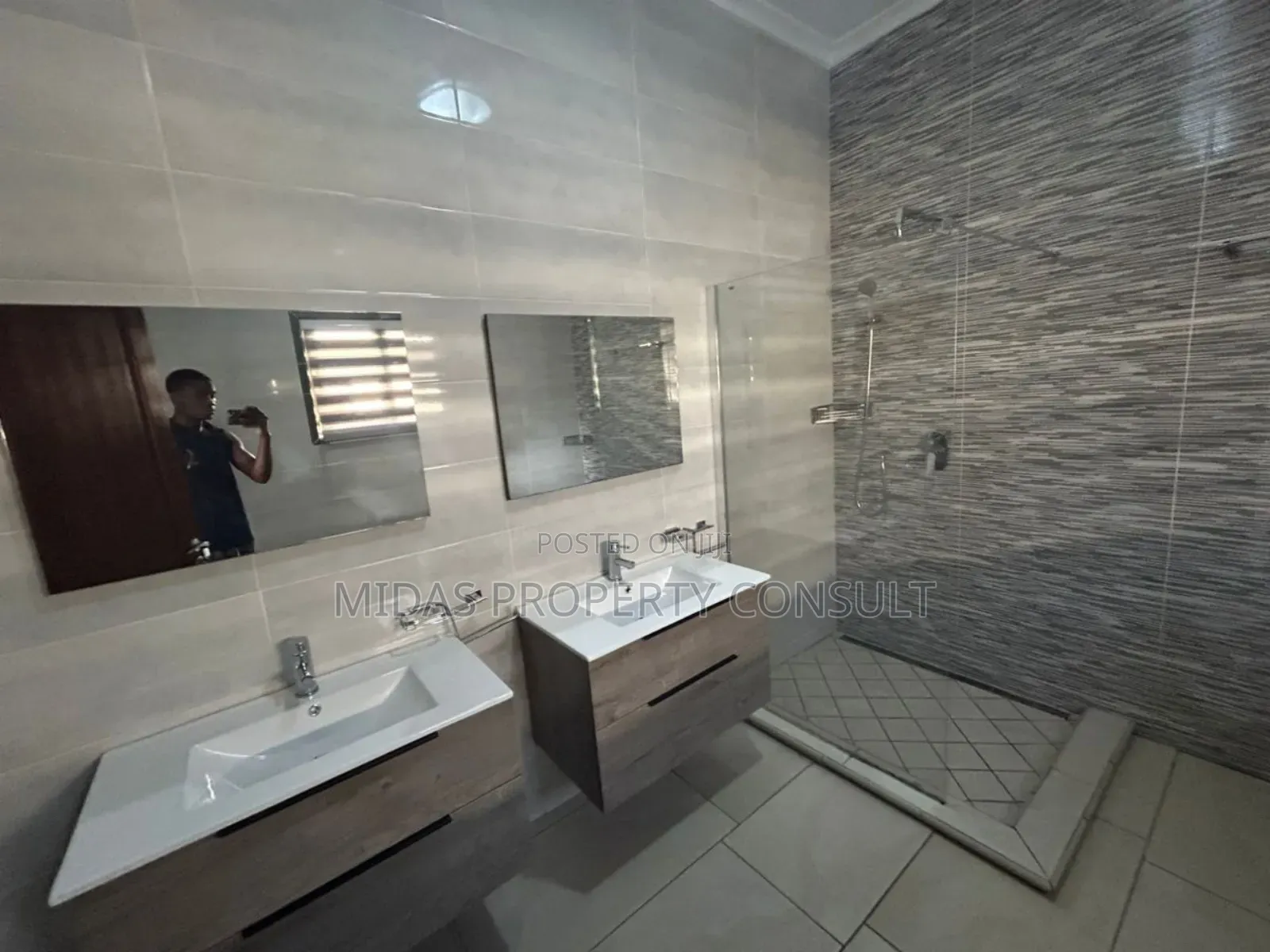Furnished 4bdrm Townhouse / Terrace in Cantonment, US Embassy Area
