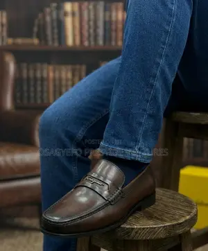 High Premium Leather Ferraegamo Shoe Coffe