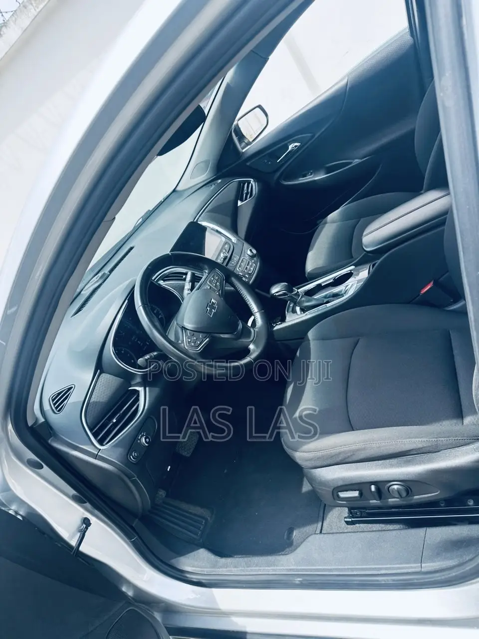 Chevrolet Malibu 2021 Silver