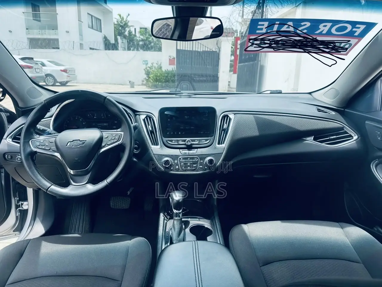 Chevrolet Malibu 2021 Silver