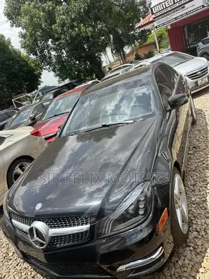 Mercedes-Benz C250 2014 Black
