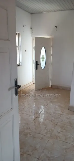 1bdrm Apartment in De-Icons Real Estate, Awutu Senya East Municipal