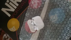 Apple Airpods Pro 2 With Anc With Lightning Charging Case