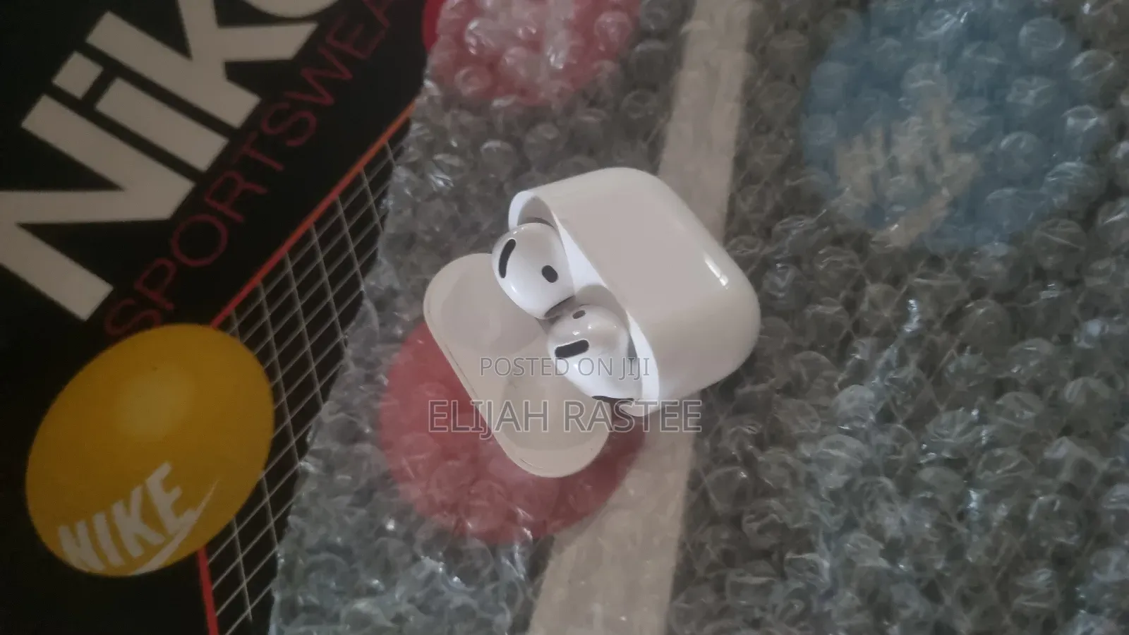 Apple Airpods Pro 2 With Anc With Lightning Charging Case