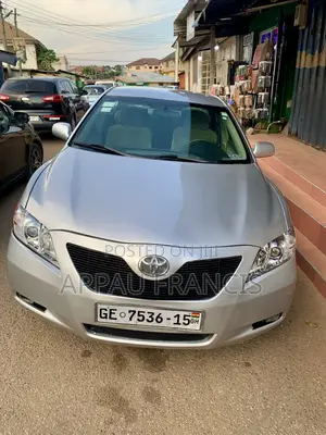 Toyota Camry 2010 Silver