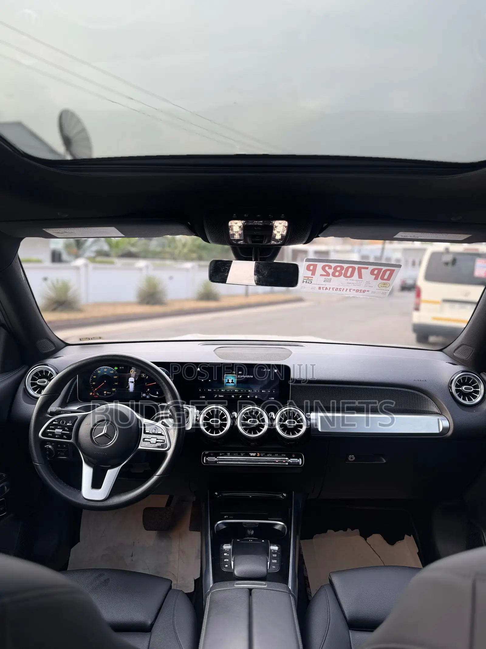 Mercedes-Benz GLB-Class GLB 250 4MATIC 2021 Silver