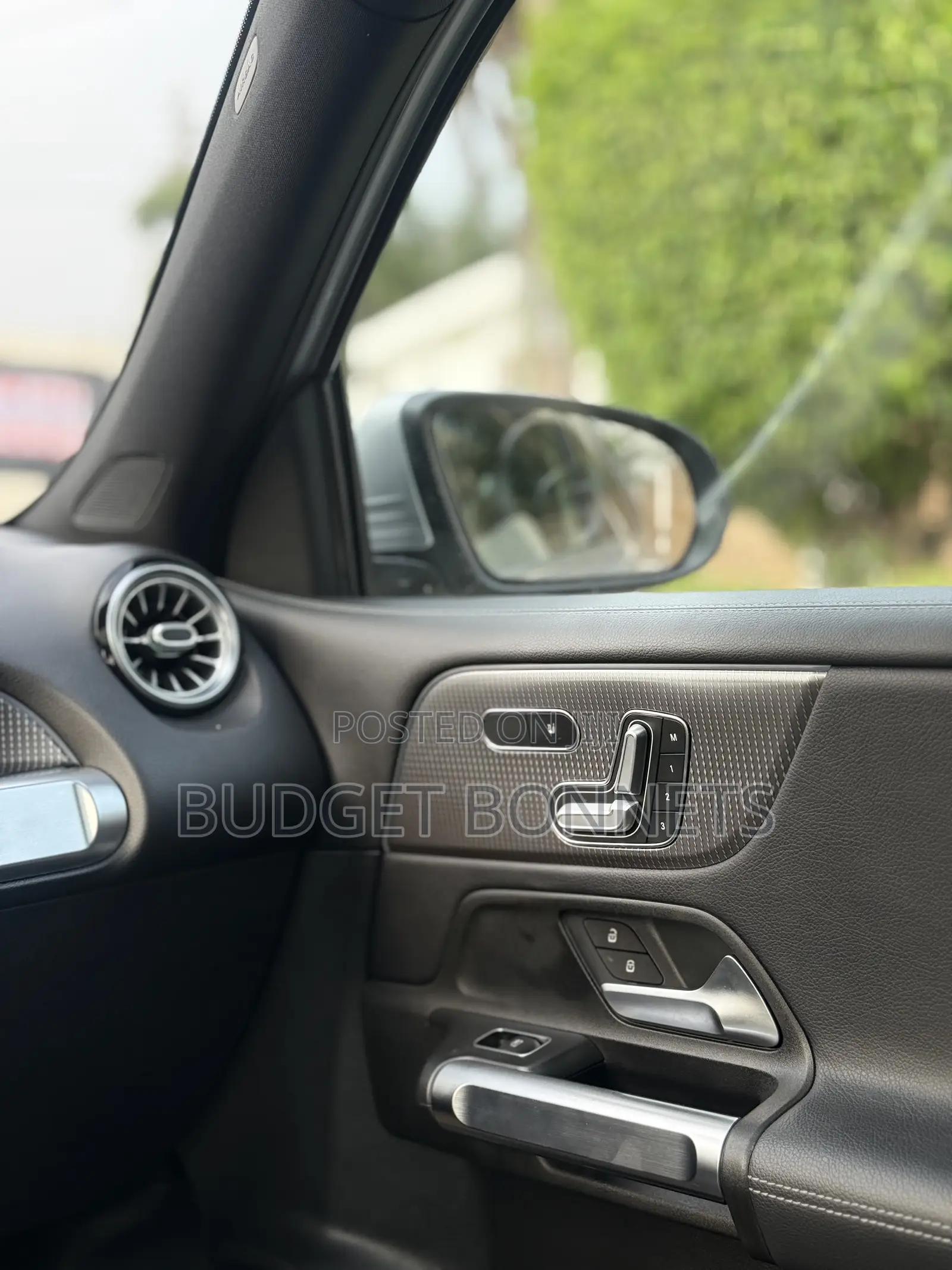 Mercedes-Benz GLB-Class GLB 250 4MATIC 2021 Silver