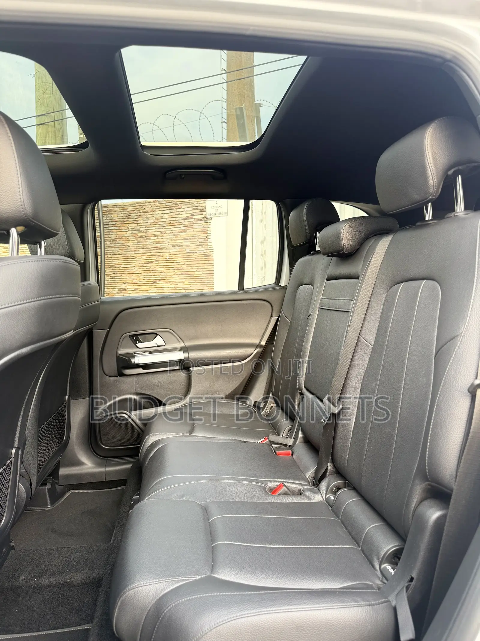 Mercedes-Benz GLB-Class GLB 250 4MATIC 2021 Silver