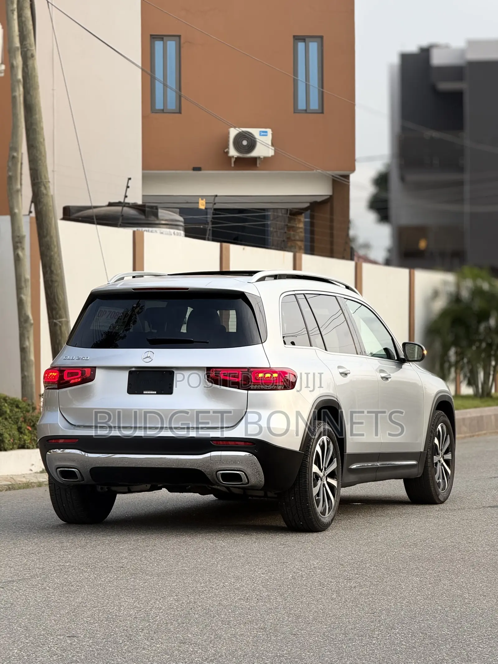 Mercedes-Benz GLB-Class GLB 250 4MATIC 2021 Silver