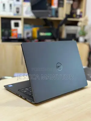 Laptop Dell Vostro 5481 8GB Intel Core i5 SSD 256GB