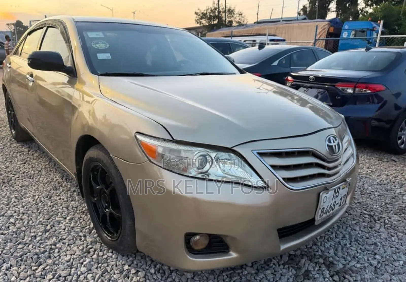 Toyota Camry LE 4dr Sedan (2.4L 4cyl 5A) 2009 Gold
