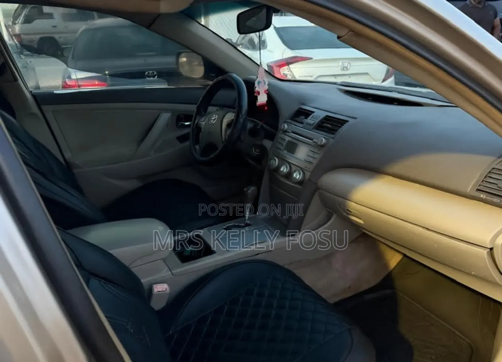 Toyota Camry LE 4dr Sedan (2.4L 4cyl 5A) 2009 Gold