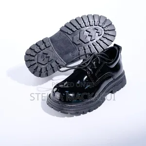 Executive Mirror Shoes Sizes 37)38 Only