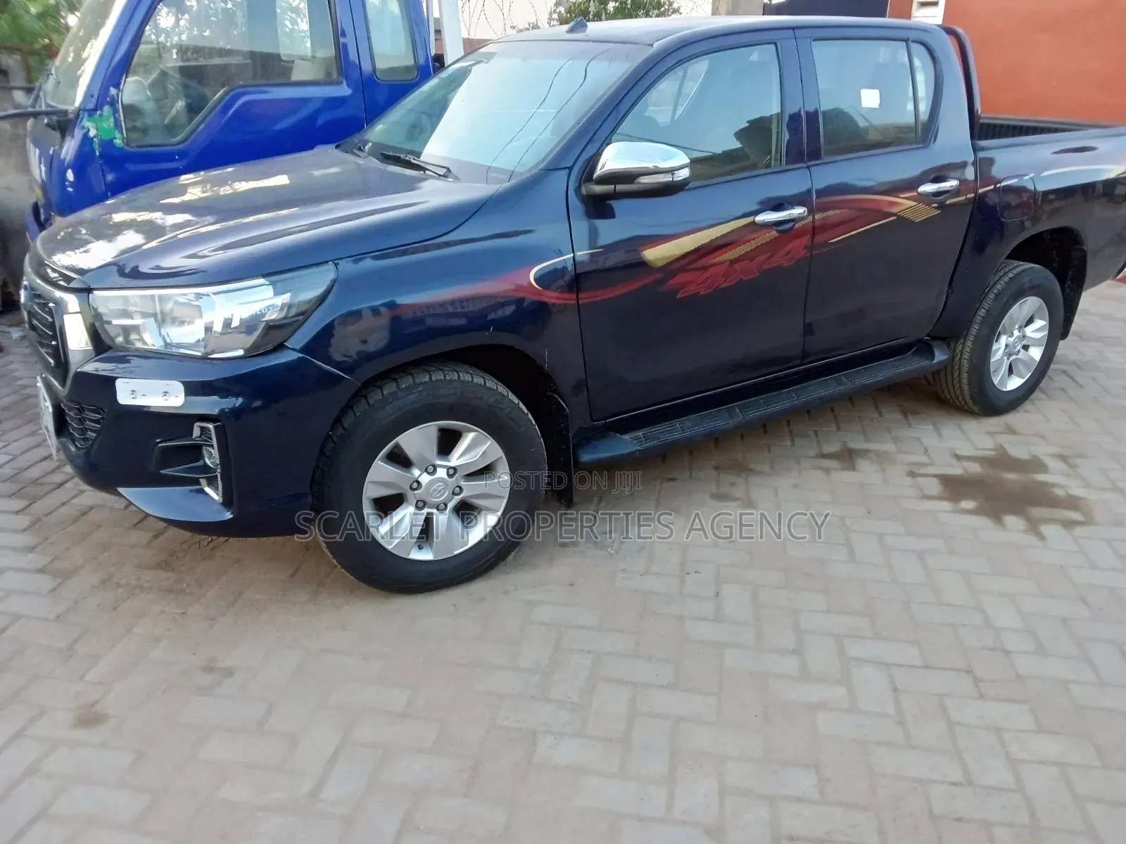 Toyota Hilux 2012 Blue