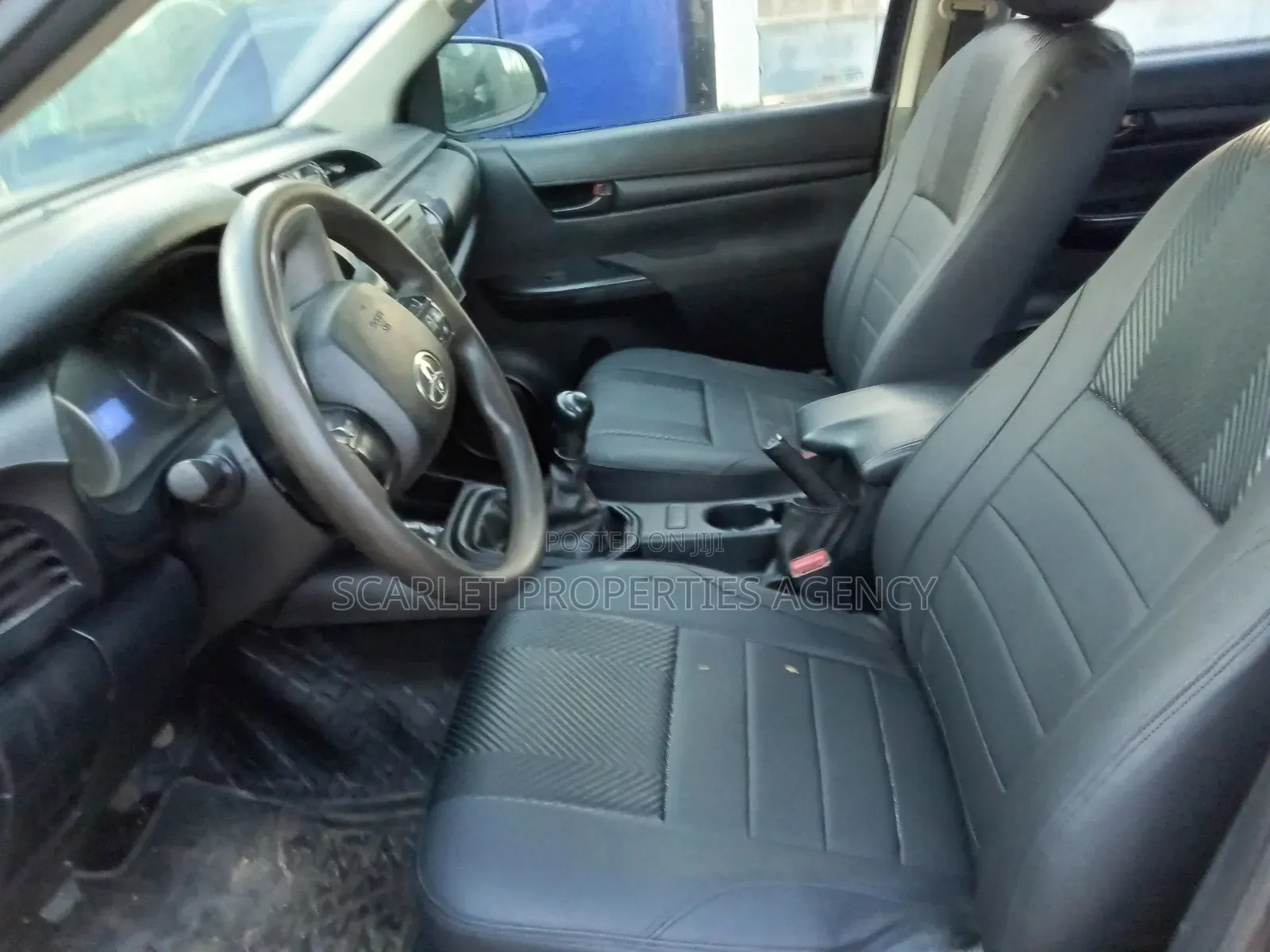 Toyota Hilux 2012 Blue