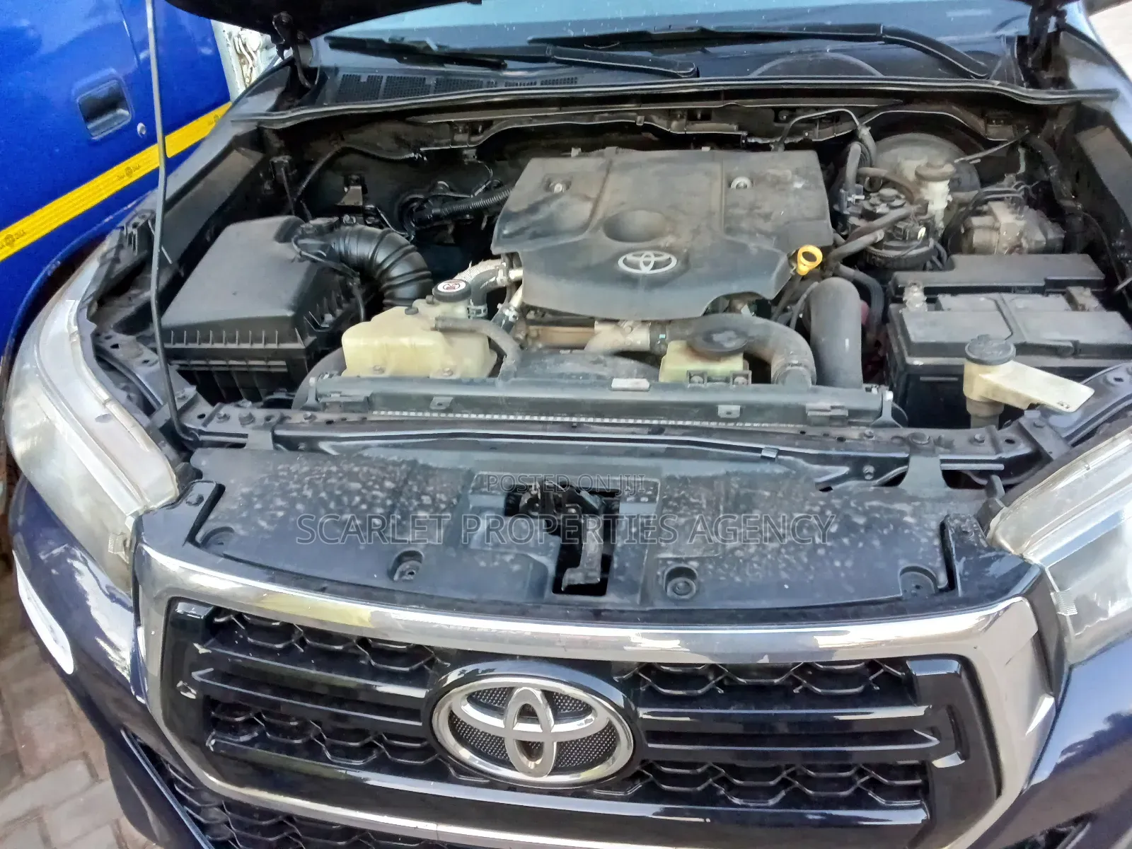 Toyota Hilux 2012 Blue