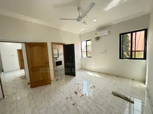 2bdrm Apartment in Burma Hills Close To, Accra Metropolitan for rent