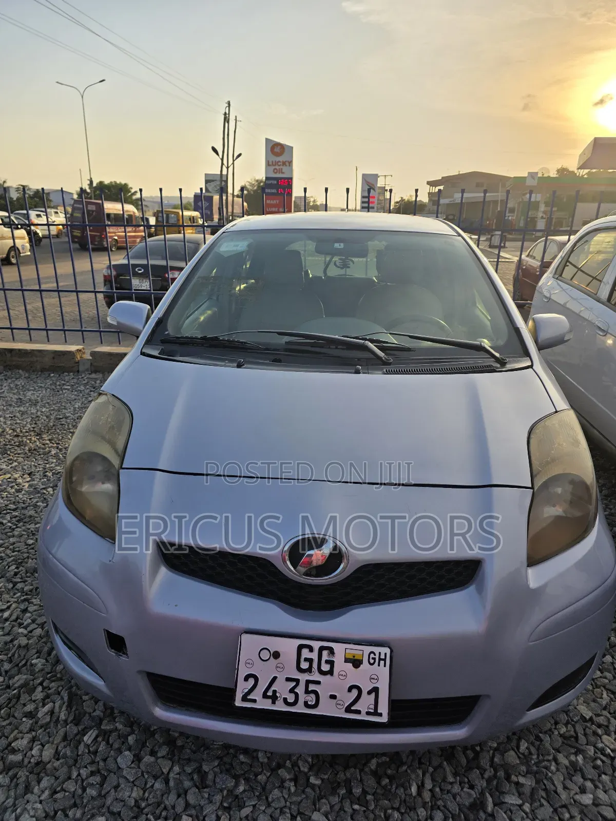 Toyota Vitz 1.3 AWD 3dr 2010 Silver