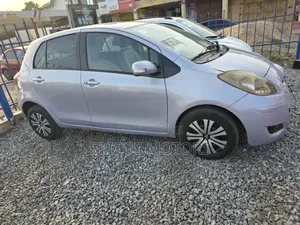 Toyota Vitz 1.3 AWD 3dr 2010 Silver
