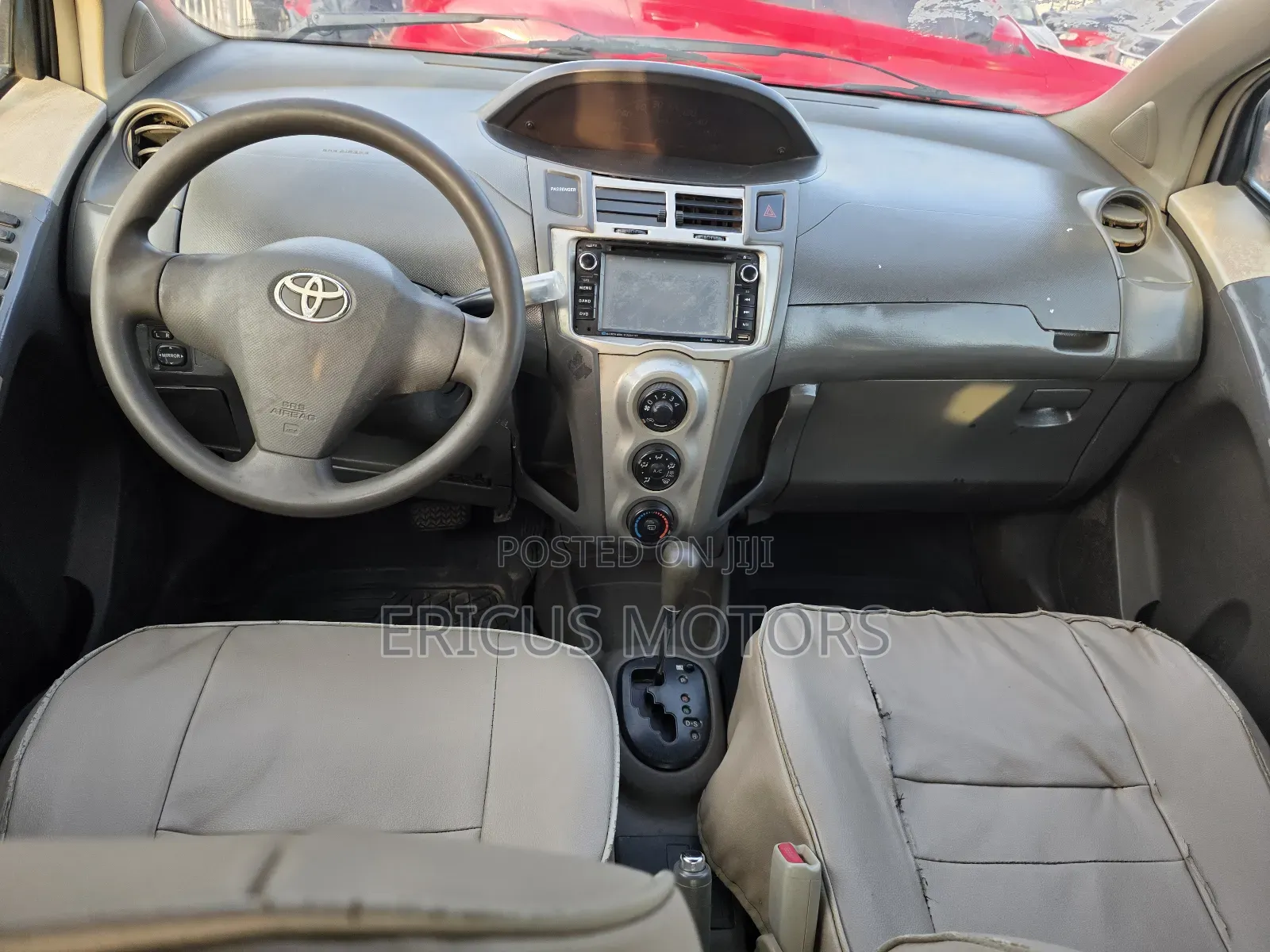 Toyota Vitz 1.3 AWD 3dr 2010 Silver