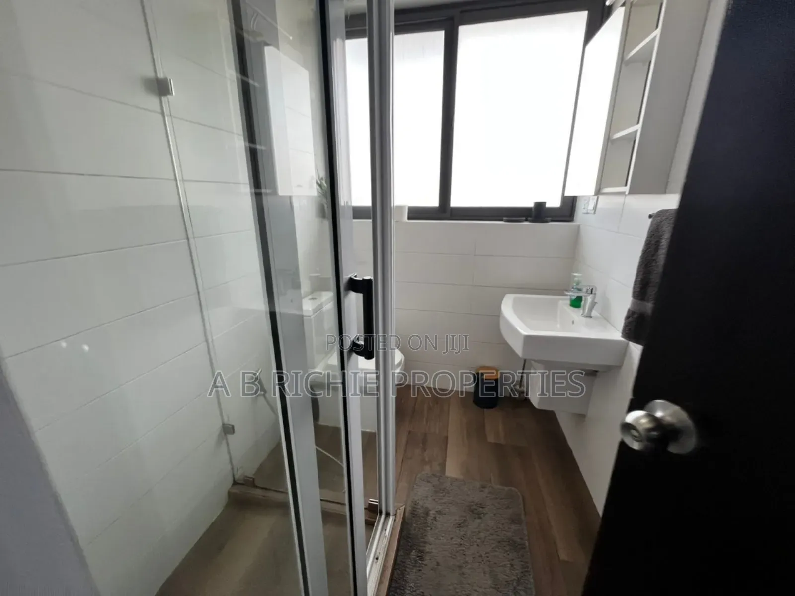 Furnished 1bdrm Apartment in Ab Richie Properties, Osu Ako-Adjei