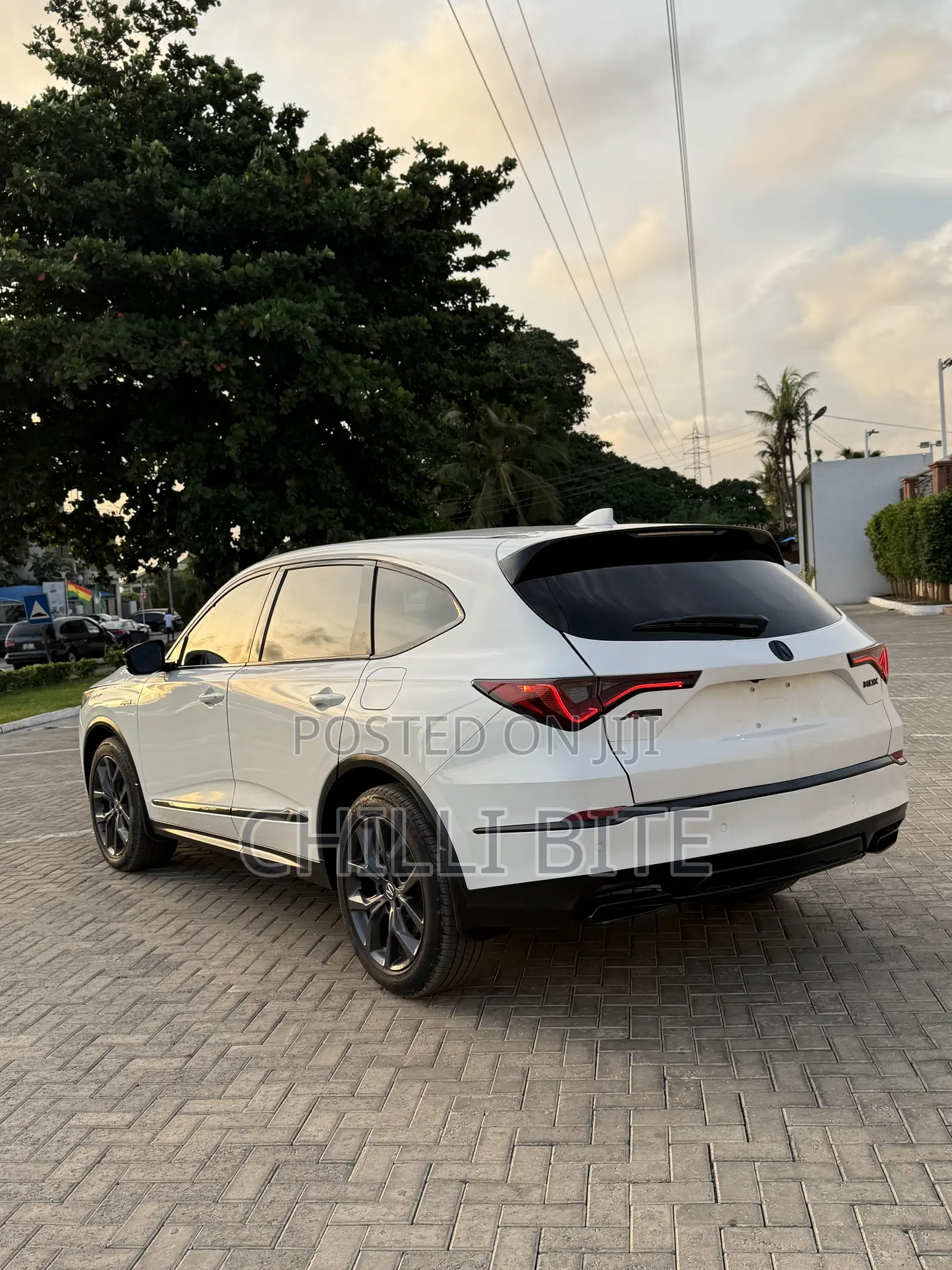 Acura MDX w/A-Spec Package 2024 White
