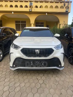 Toyota Highlander 2021 White