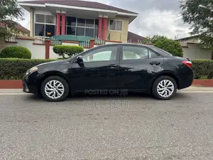 Toyota Corolla LE Eco 4dr Sedan (1.8L 4cyl CVT) 2016 Black
