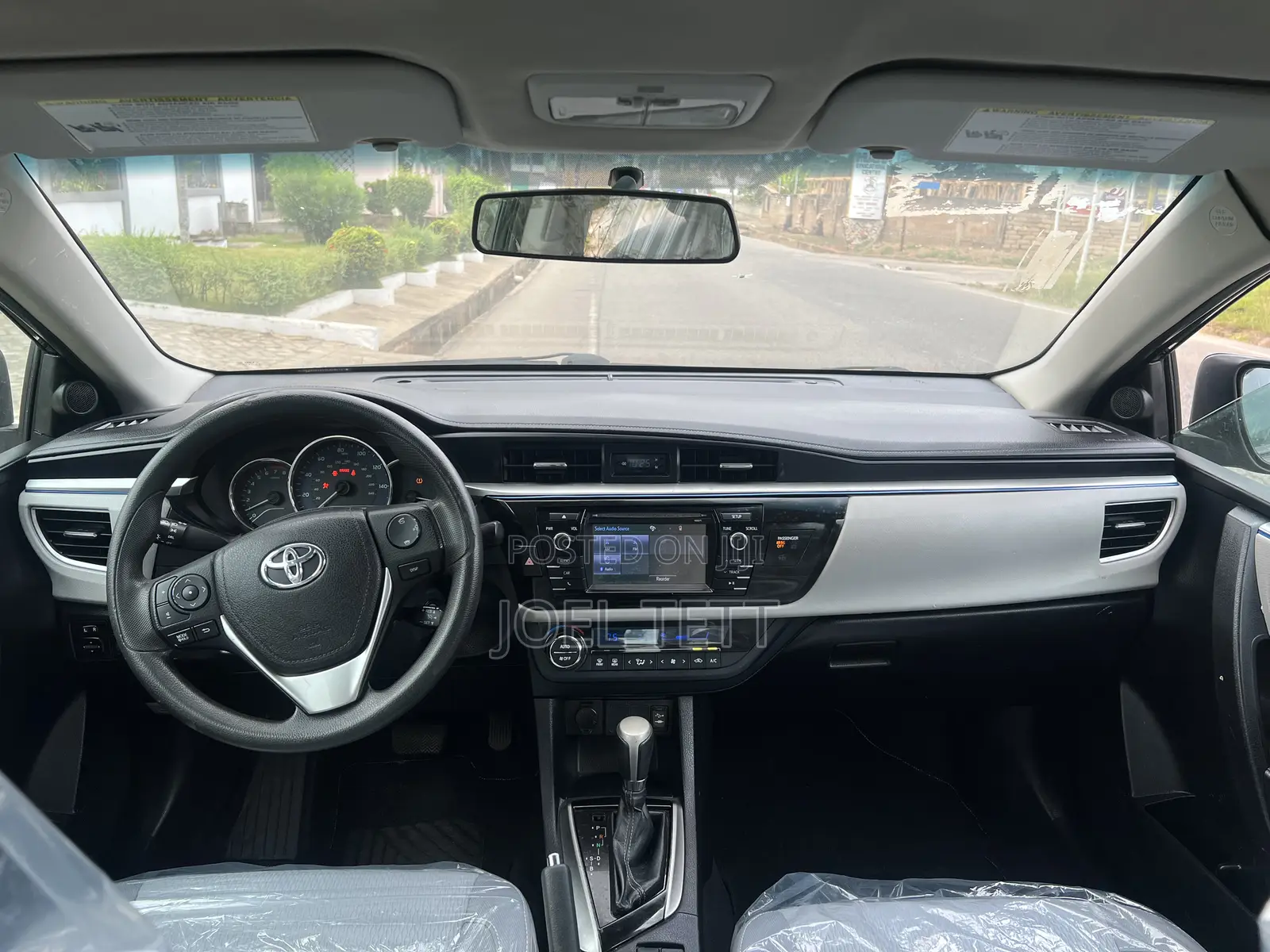 Toyota Corolla LE Eco 4dr Sedan (1.8L 4cyl CVT) 2016 Black