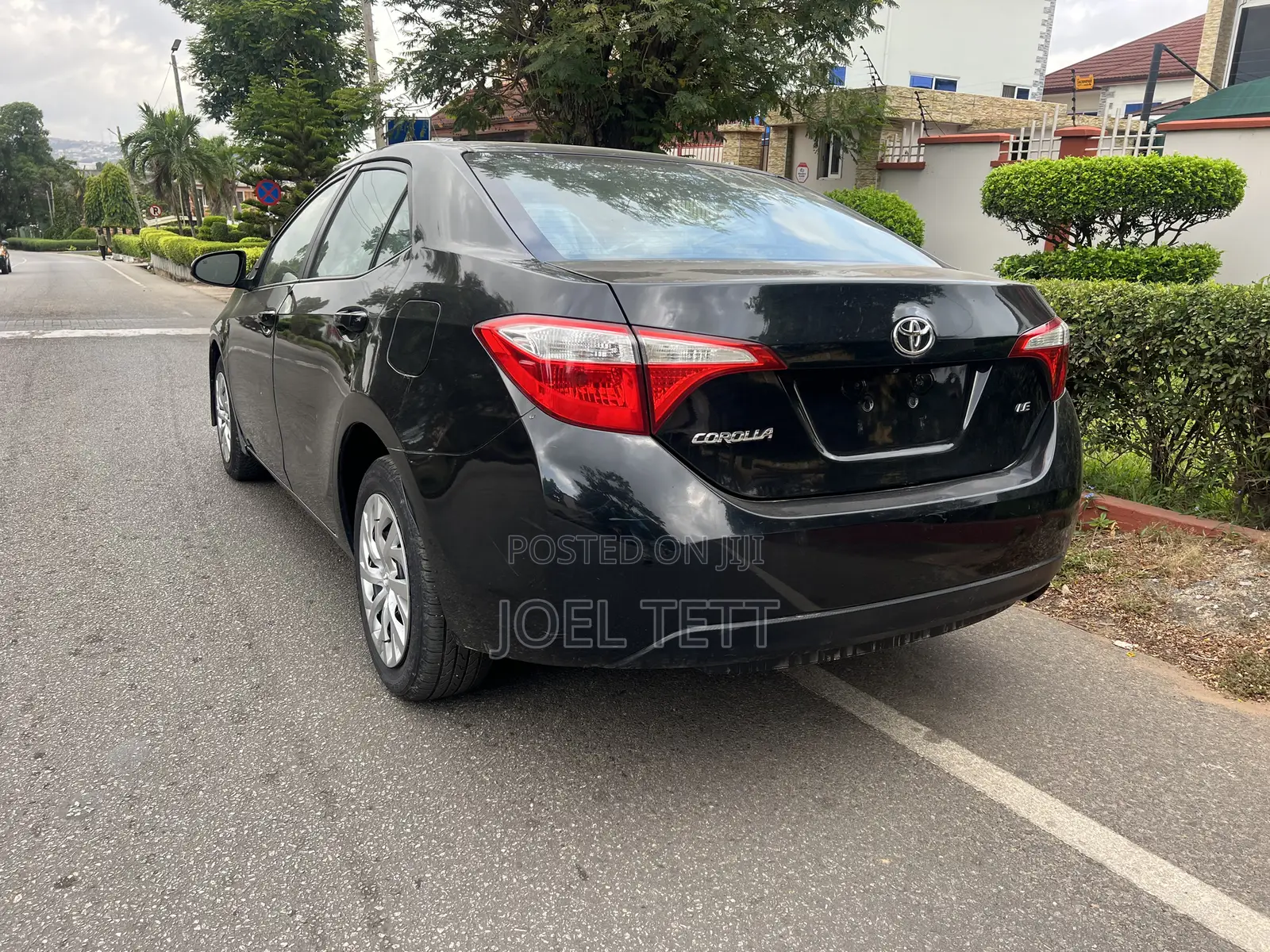 Toyota Corolla LE Eco 4dr Sedan (1.8L 4cyl CVT) 2016 Black