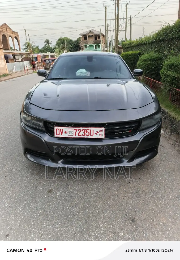 Dodge Charger SXT 4dr Sedan (3.6L 6cyl 8A) 2015 Matt Black