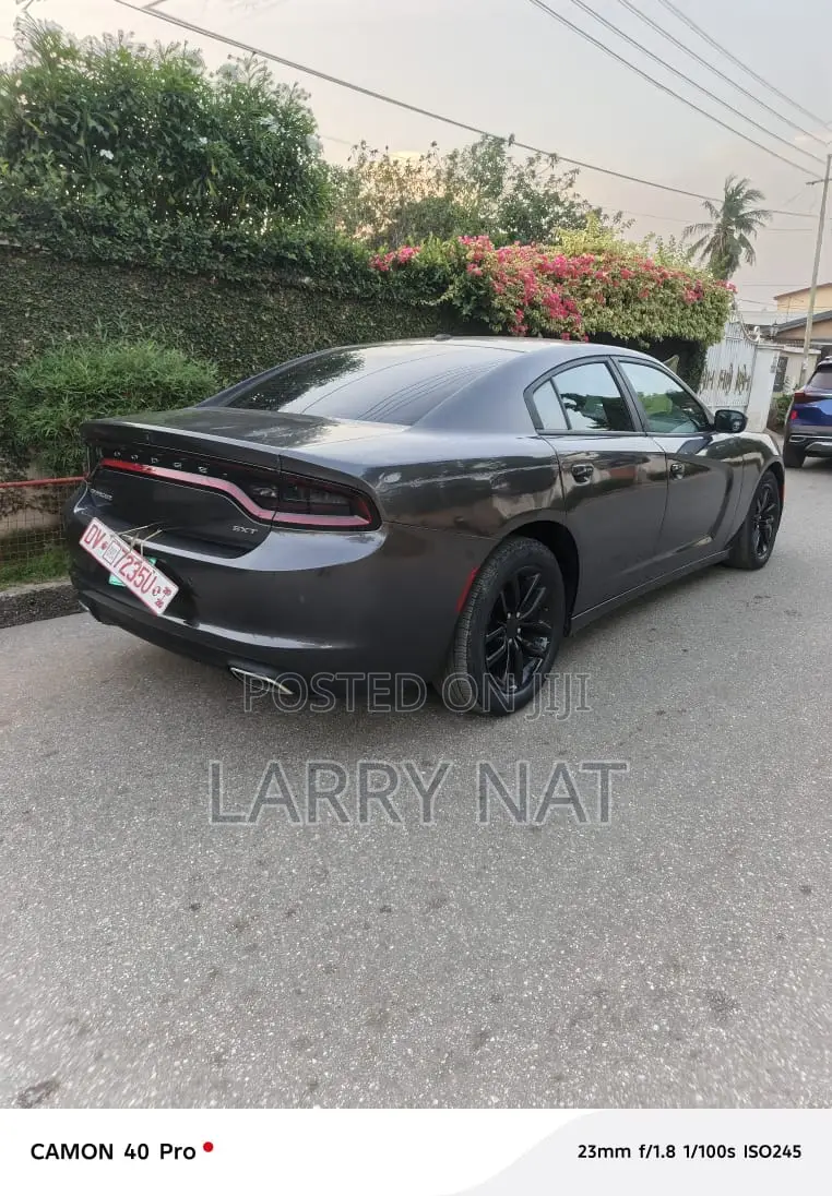 Dodge Charger SXT 4dr Sedan (3.6L 6cyl 8A) 2015 Matt Black