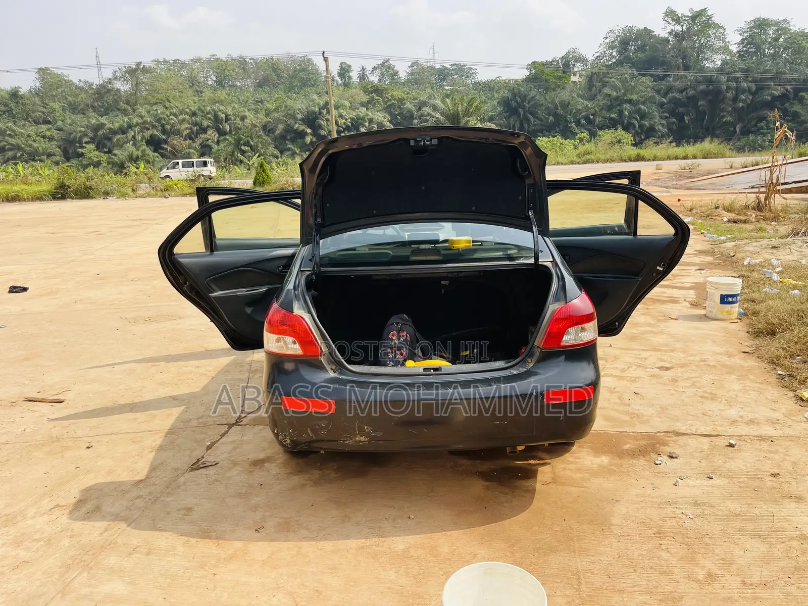 Toyota Yaris 2010 Black