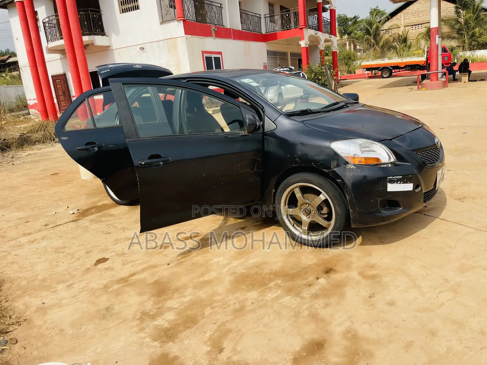 Toyota Yaris 2010 Black