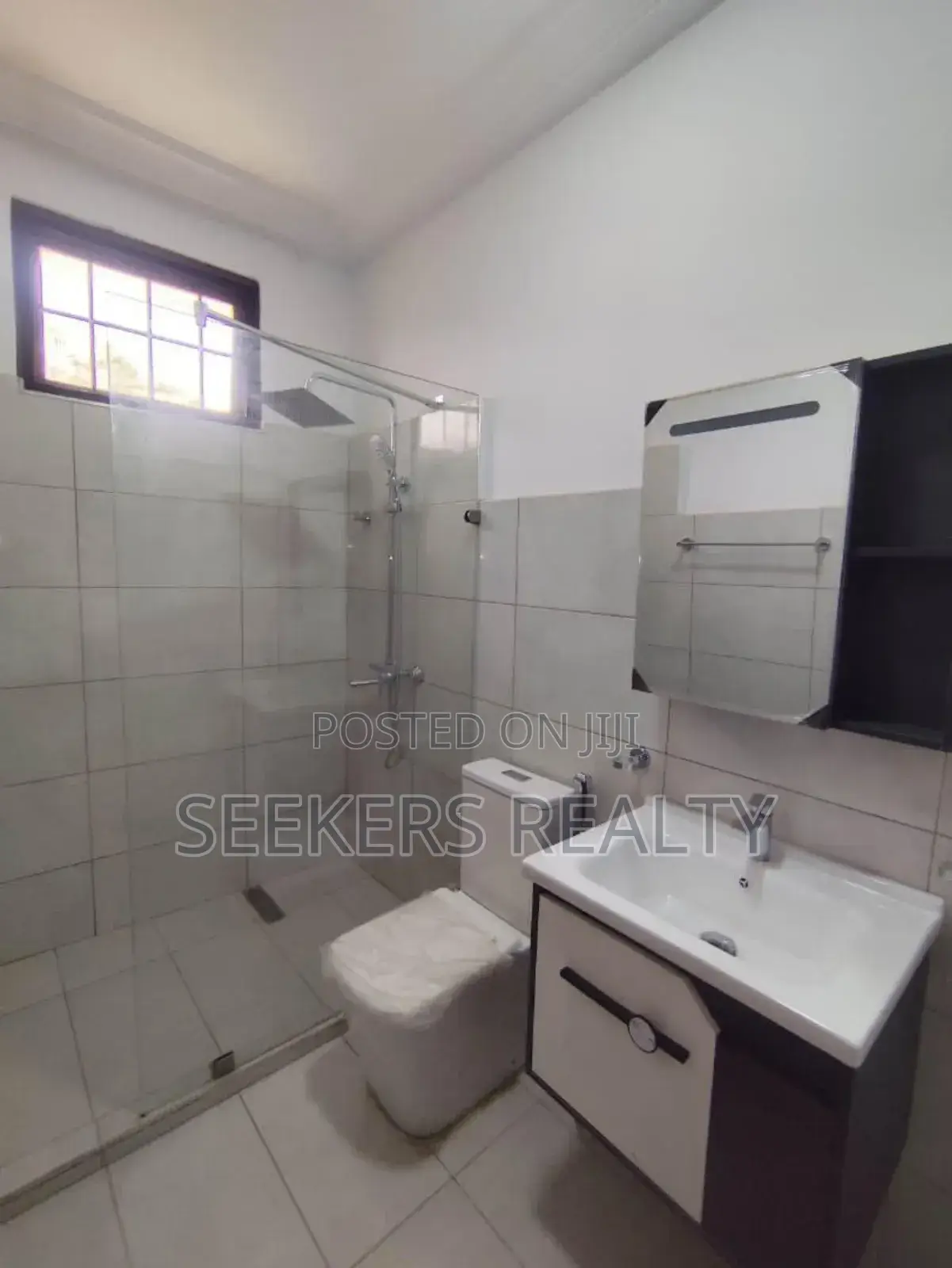 15bdrm House in Seekers Realty, MTN Area for rent