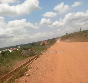 Road Side 4 Plots ( 1 Acre Land) for Sale at Pakyi No 1 Semenhyia