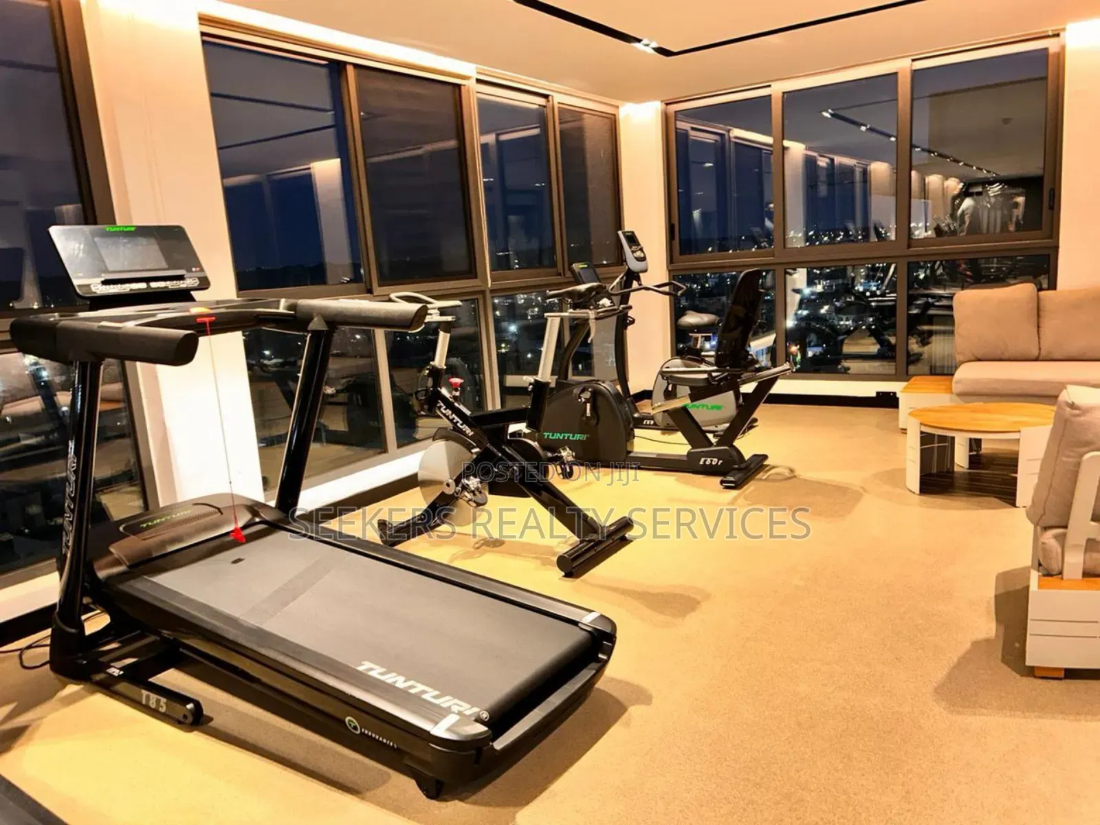 Furnished 1bdrm Apartment in Seekers Realty, Shopping Arcade Area