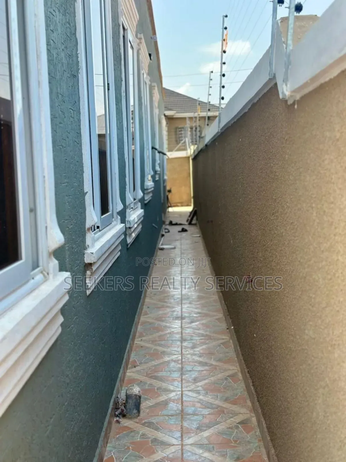 3bdrm House in Seekers Realty, Pentecost for sale