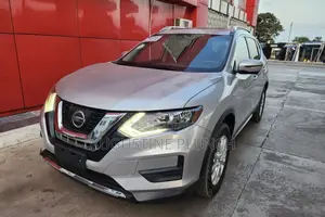 Nissan Rogue 2017 Silver