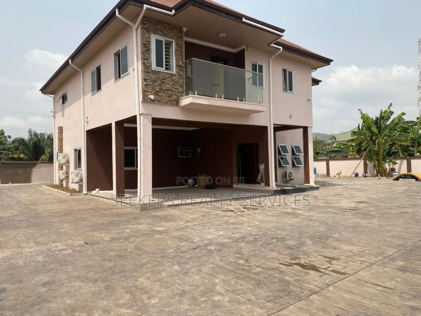 4bdrm House in Seekers Realty, Ghana Flag for rent