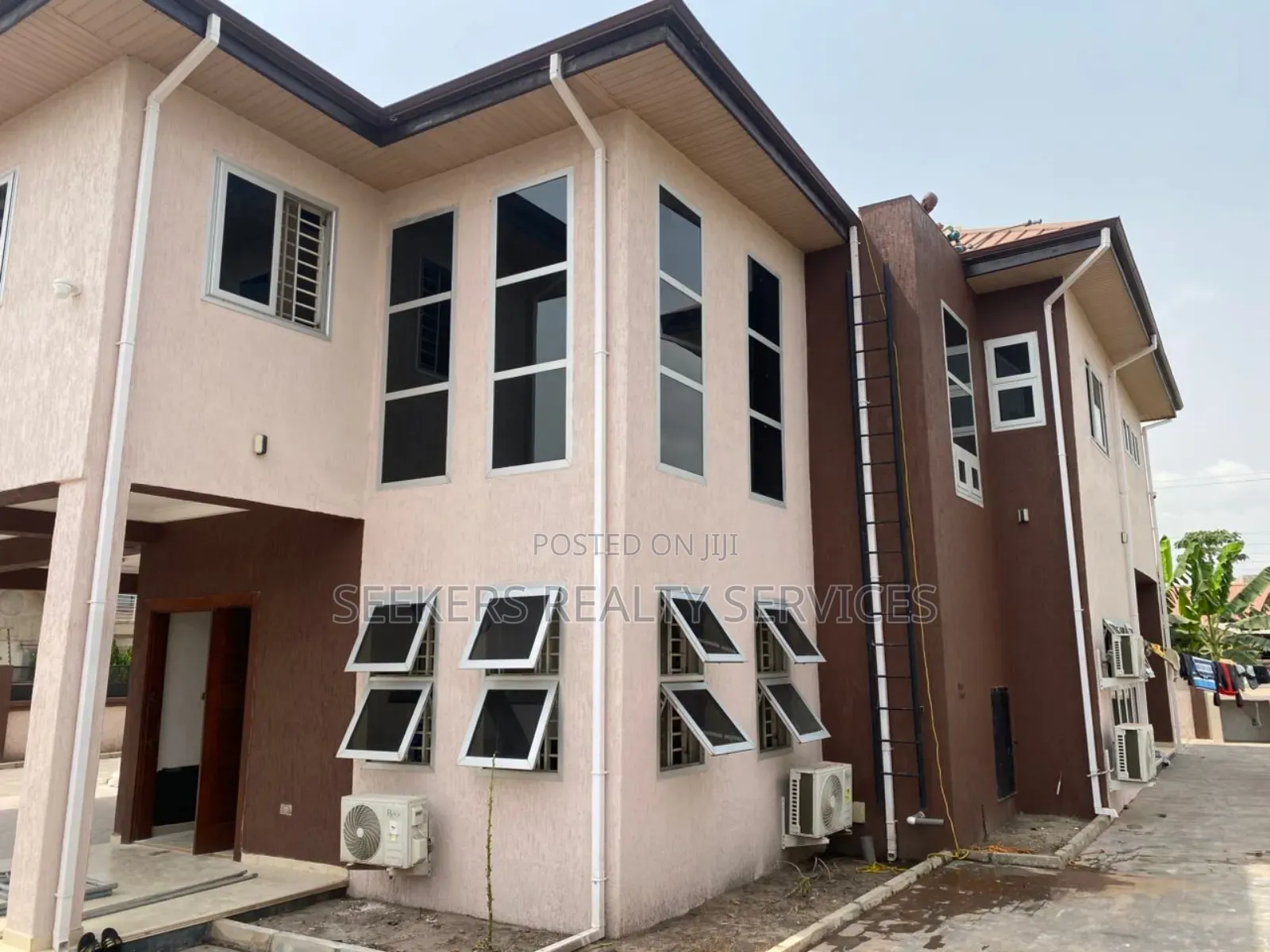 4bdrm House in Seekers Realty, Ghana Flag for rent