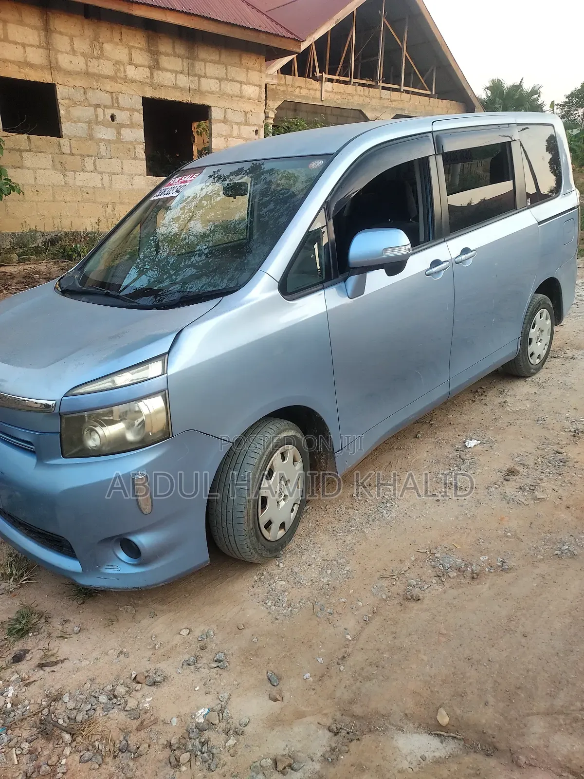 Toyota Voxy 2010 Blue