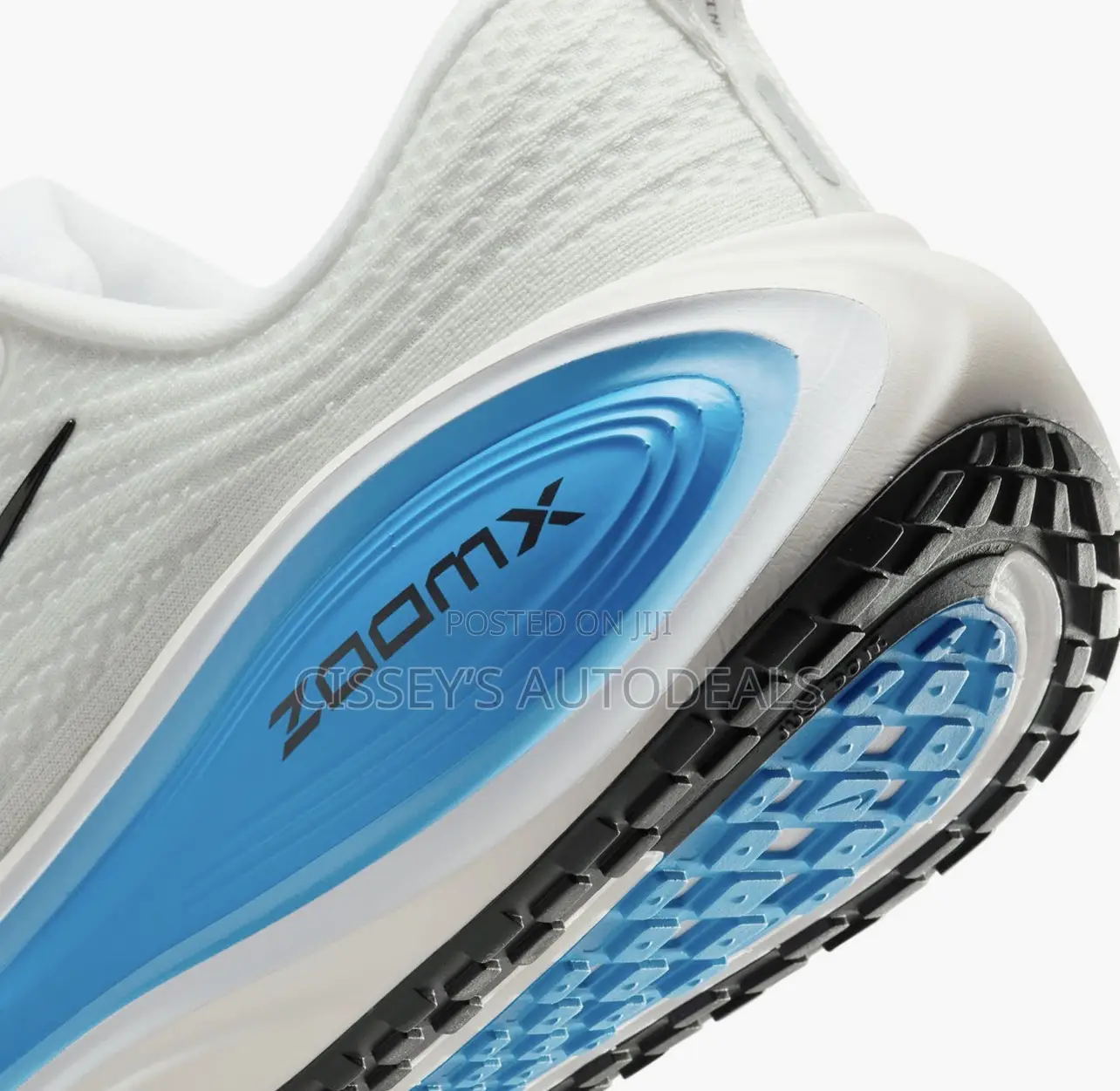 Vomero Plus Running Shoe