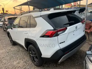 Toyota RAV4 Adventure AWD 2023 White