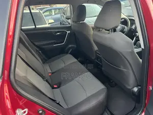 Toyota RAV4 XLE AWD 2020 Red