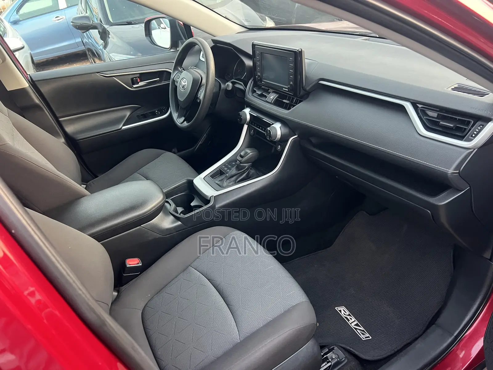 Toyota RAV4 XLE AWD 2020 Red