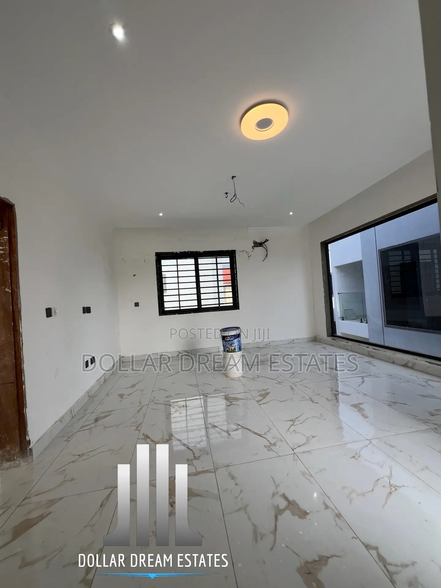 3bdrm Townhouse / Terrace in North Legon for rent